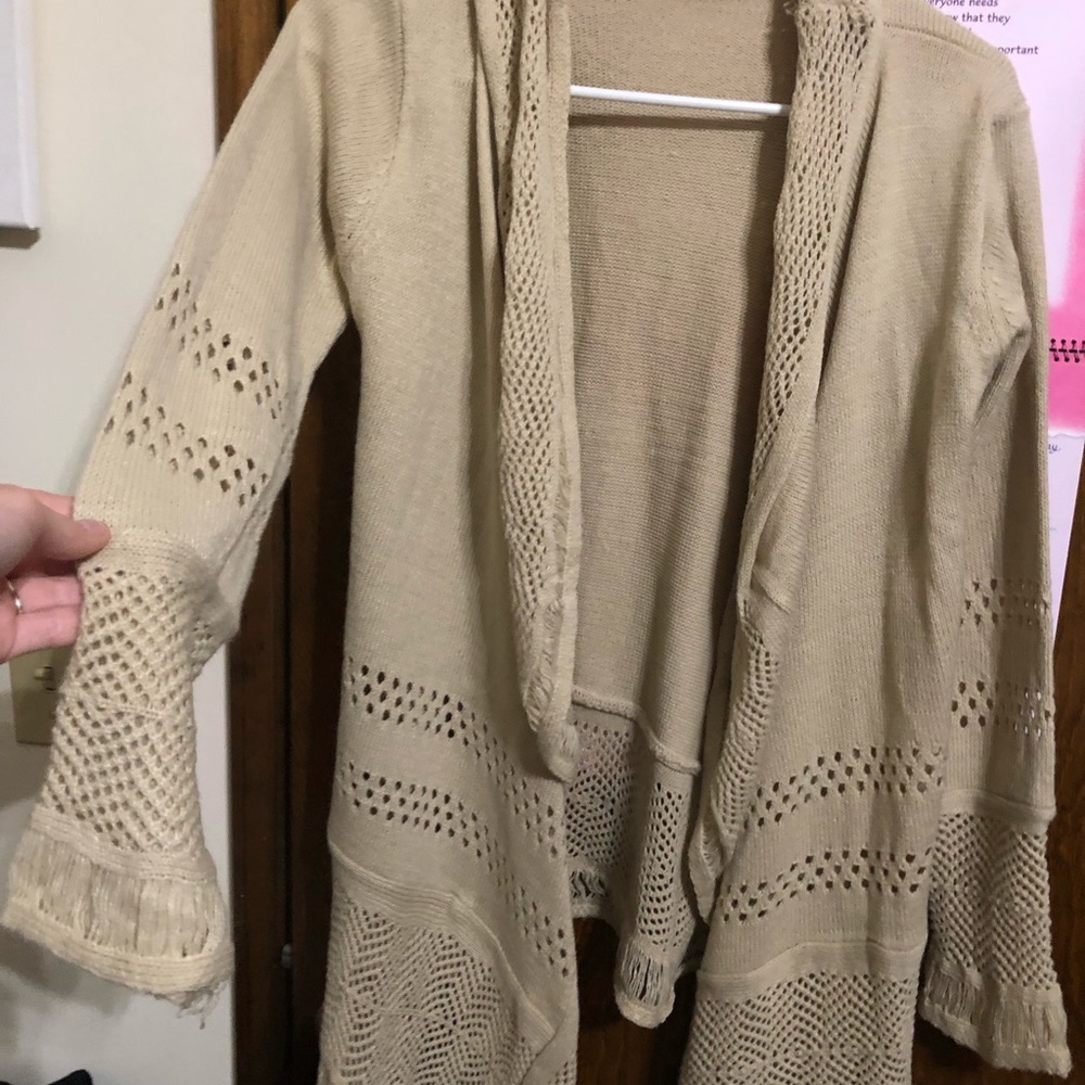 sweater - Picture 2 of 2